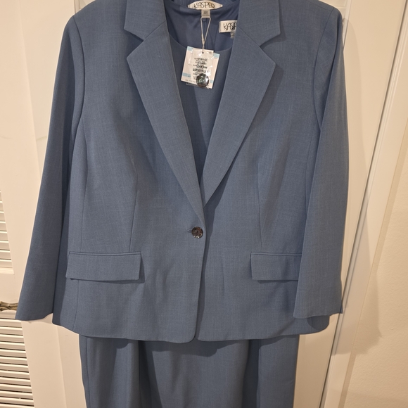 Kasper Stretch Crepe Blue Suit Jacket - Picture 1 of 5
